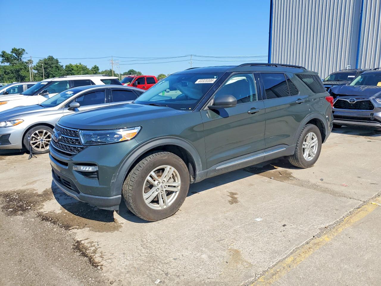 Photo of the 2022 FORD EXPLORER XLT
