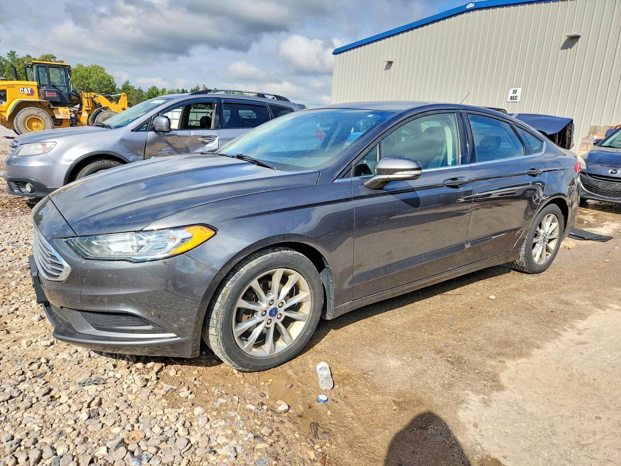 Photo of the 2017 FORD FUSION SE