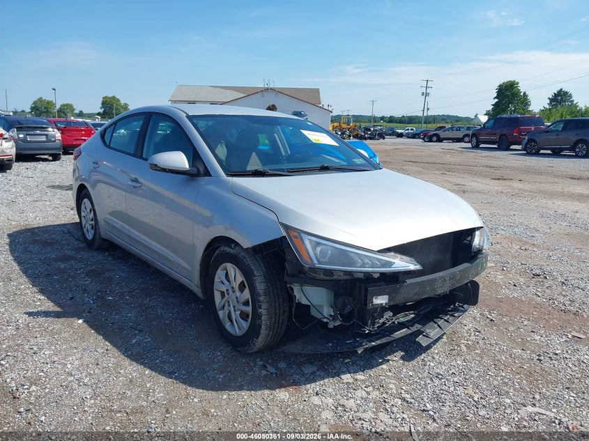 Photo of the 2019 HYUNDAI ELANTRA SE