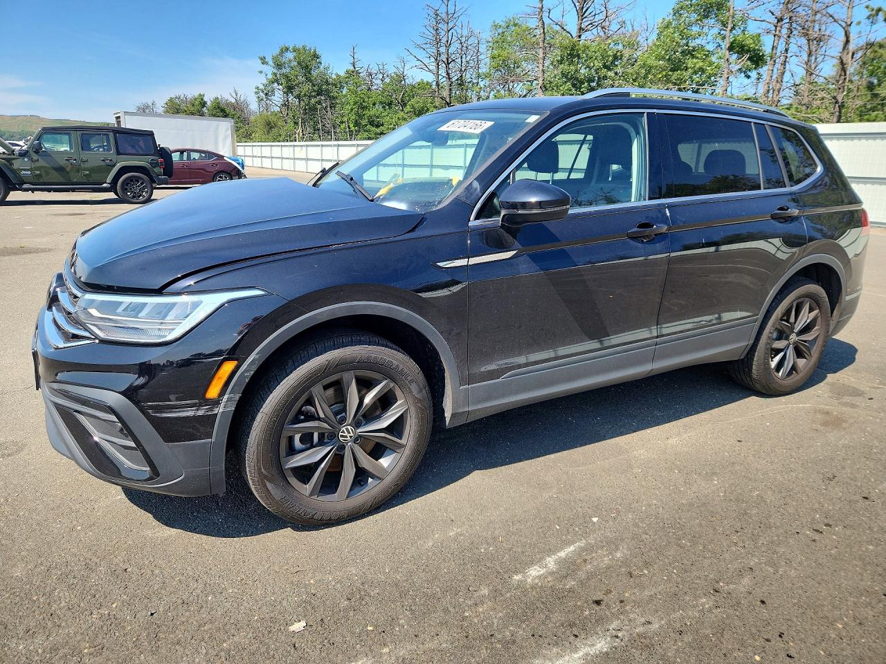 Photo of the 2023 VOLKSWAGEN TIGUAN SE