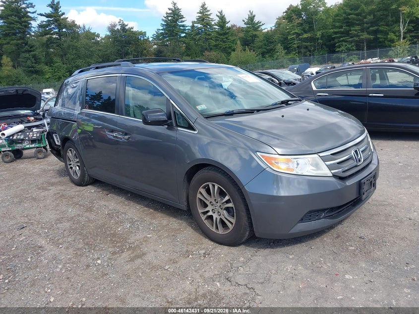Photo of the 2013 HONDA ODYSSEY EX-L