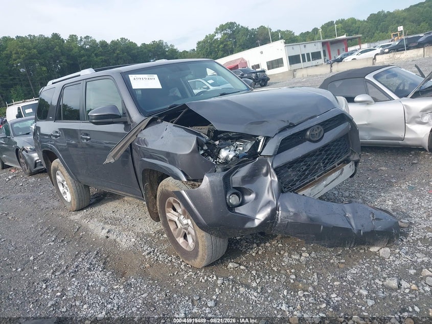 Photo of the 2016 TOYOTA 4RUNNER SR5