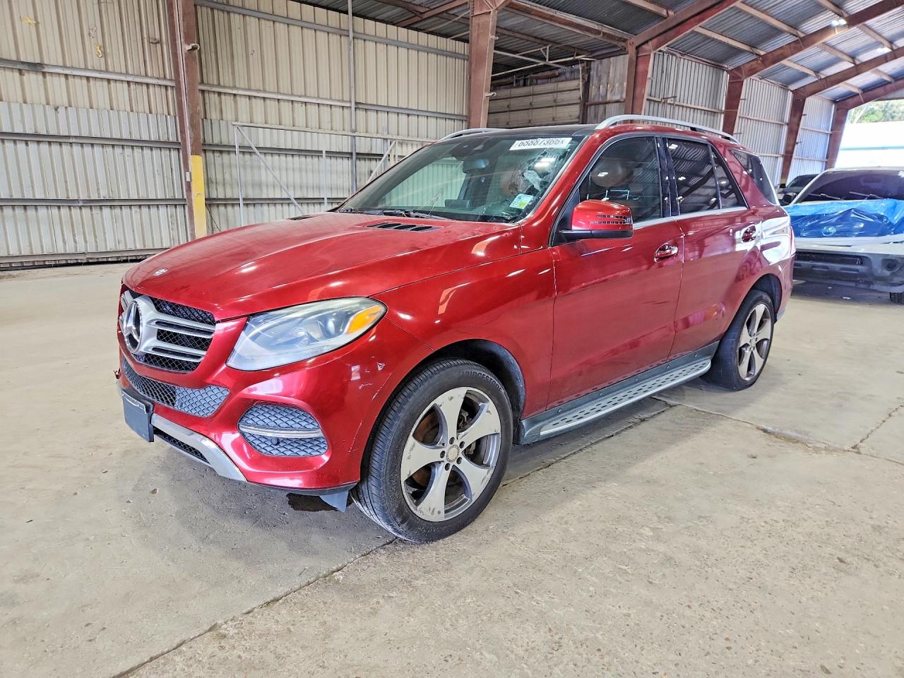 Photo of the 2016 MERCEDES-BENZ GLE 350