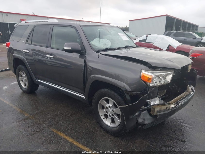 Photo of the 2010 TOYOTA 4RUNNER SR5 V6