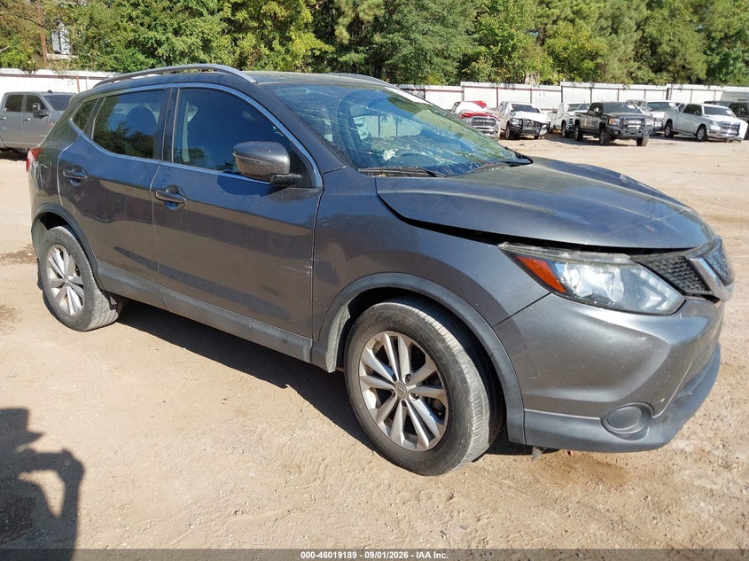 Photo of the 2018 NISSAN ROGUE SPORT SV