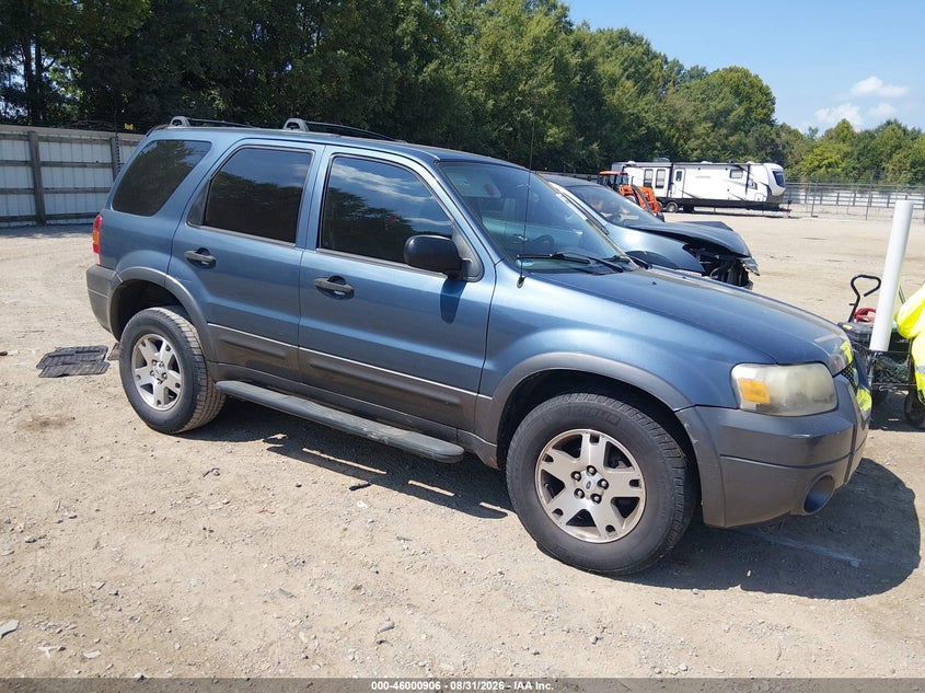 Photo of the 2005 FORD ESCAPE XLT