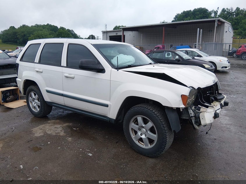Photo of the 2008 JEEP GRAND CHEROKEE LAREDO