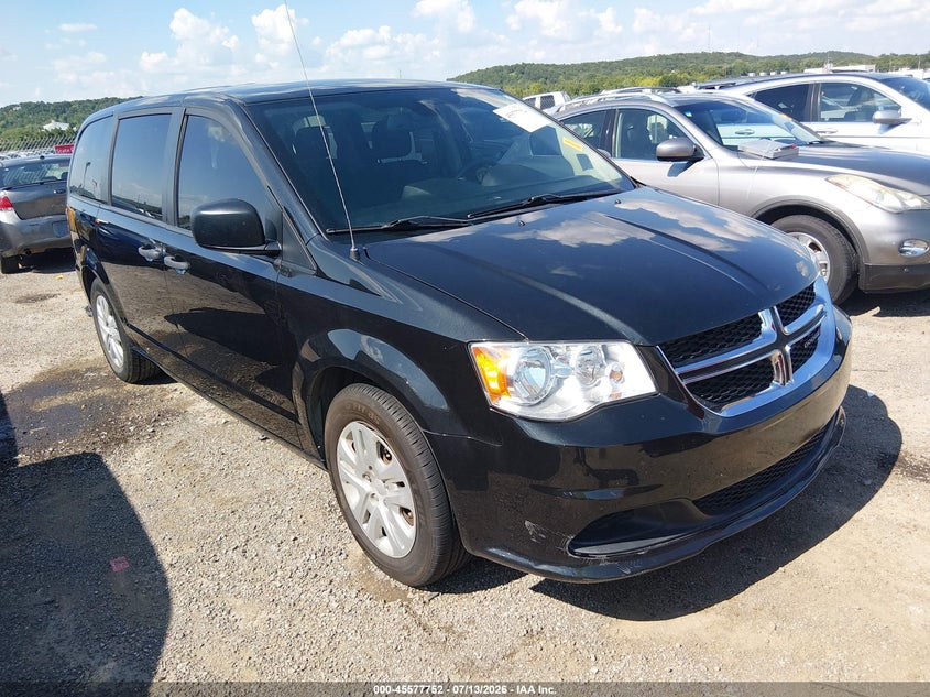 Photo of the 2019 DODGE GRAND CARAVAN SE