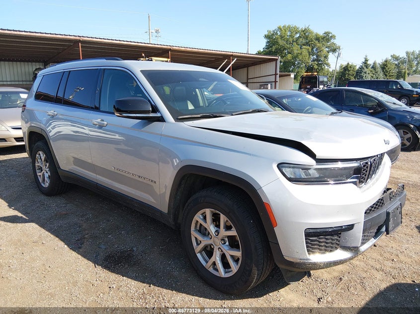 Photo of the 2021 JEEP GRAND CHEROKEE L LIMITED 4X4