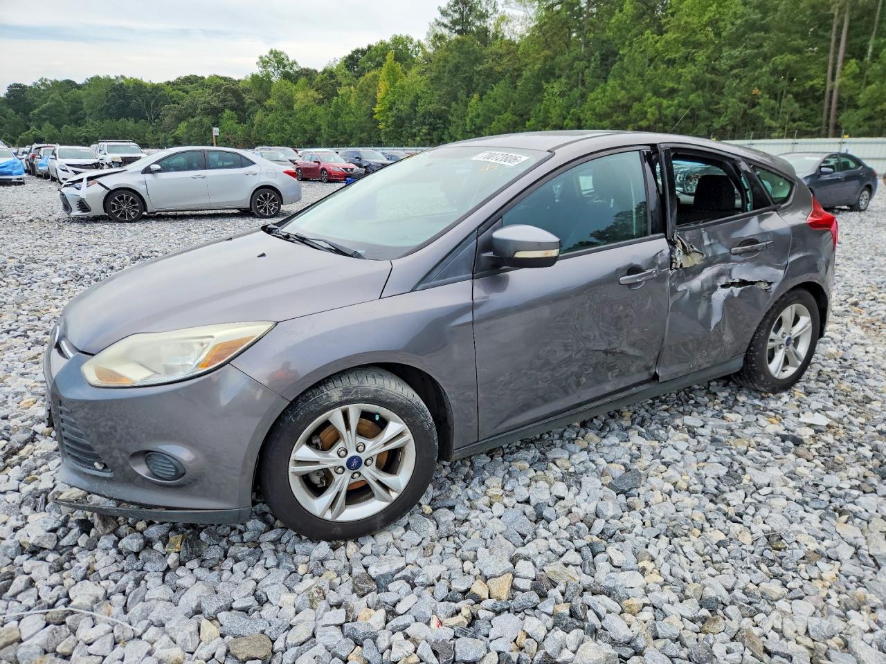 Photo of the 2014 FORD FOCUS SE