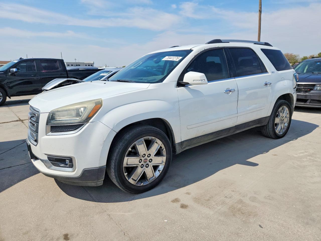 Photo of the 2017 GMC ACADIA LIMITED SLT-2