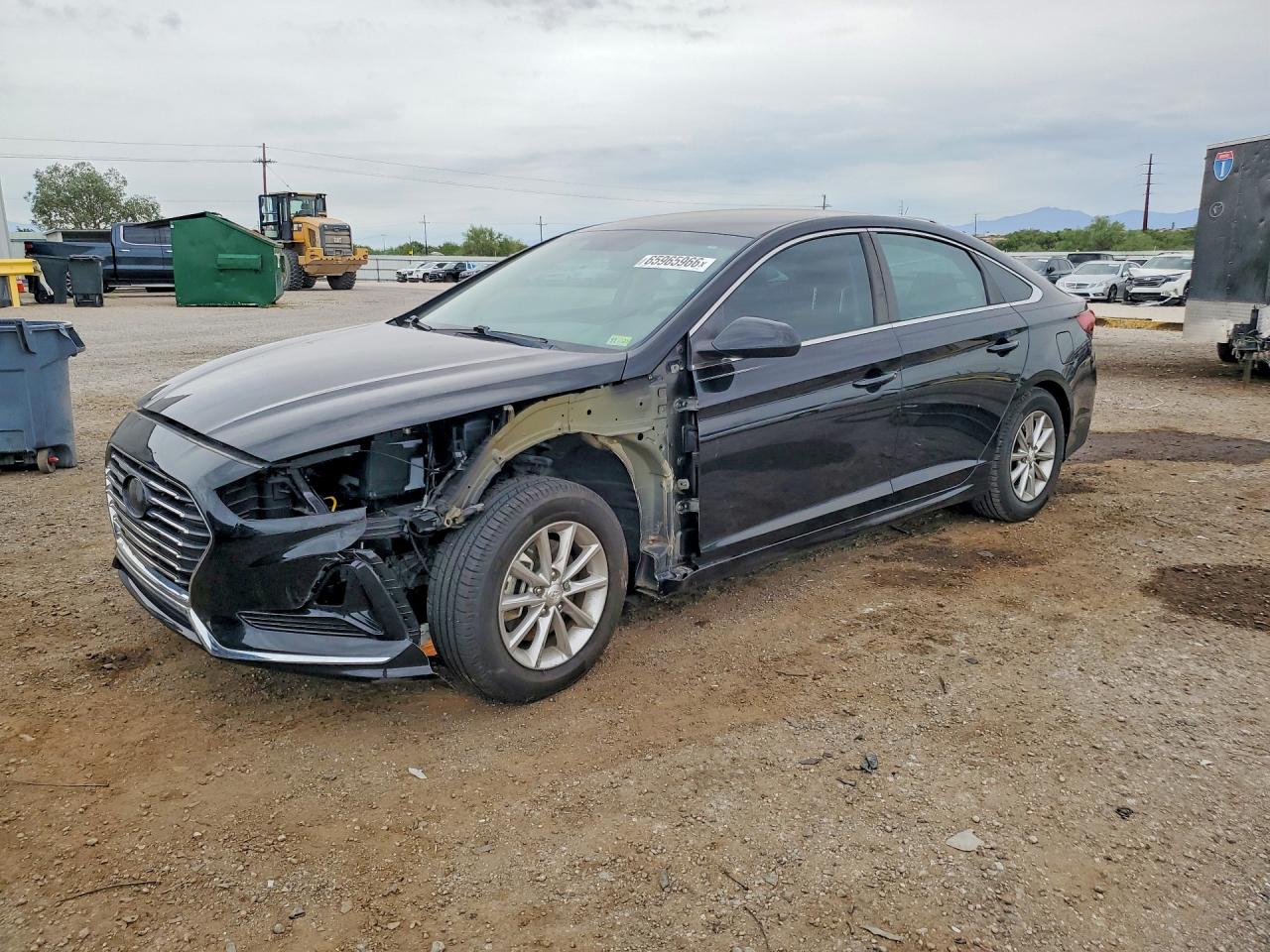 Photo of the 2018 HYUNDAI SONATA SE