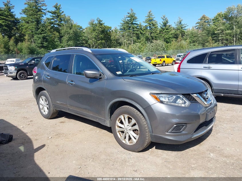 Photo of the 2016 NISSAN ROGUE SV