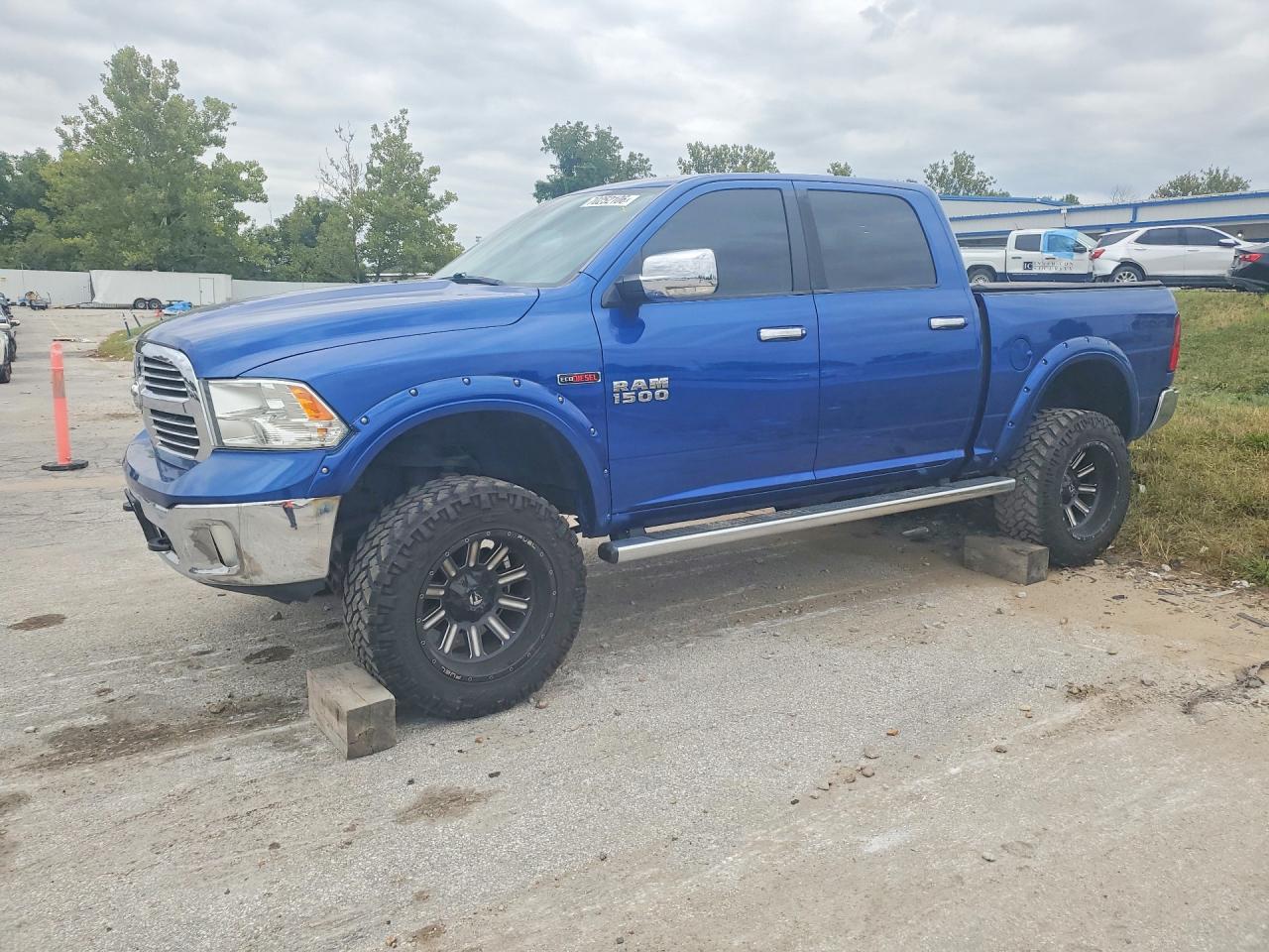 Photo of the 2017 RAM 1500 SLT