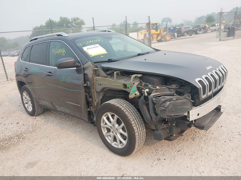 Photo of the 2015 JEEP CHEROKEE LATITUDE