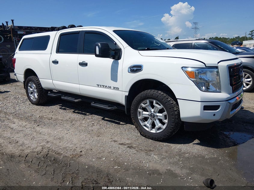 Photo of the 2023 NISSAN TITAN XD SV 4X4