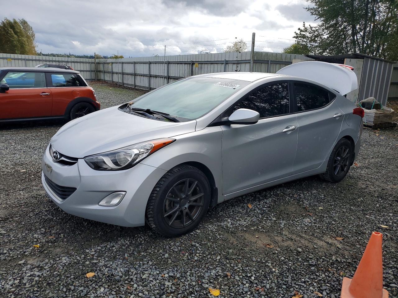 Photo of the 2013 HYUNDAI ELANTRA GLS