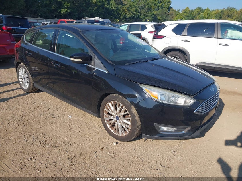 Photo of the 2016 FORD FOCUS TITANIUM