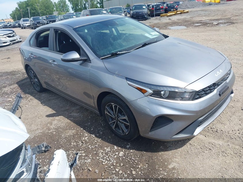 Photo of the 2023 KIA FORTE LXS