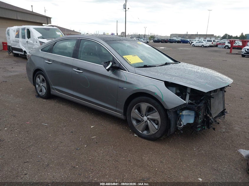 Photo of the 2017 HYUNDAI SONATA HYBRID LIMITED