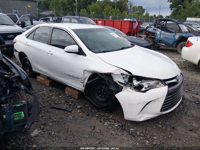 Photo of the 2016 TOYOTA CAMRY LE
