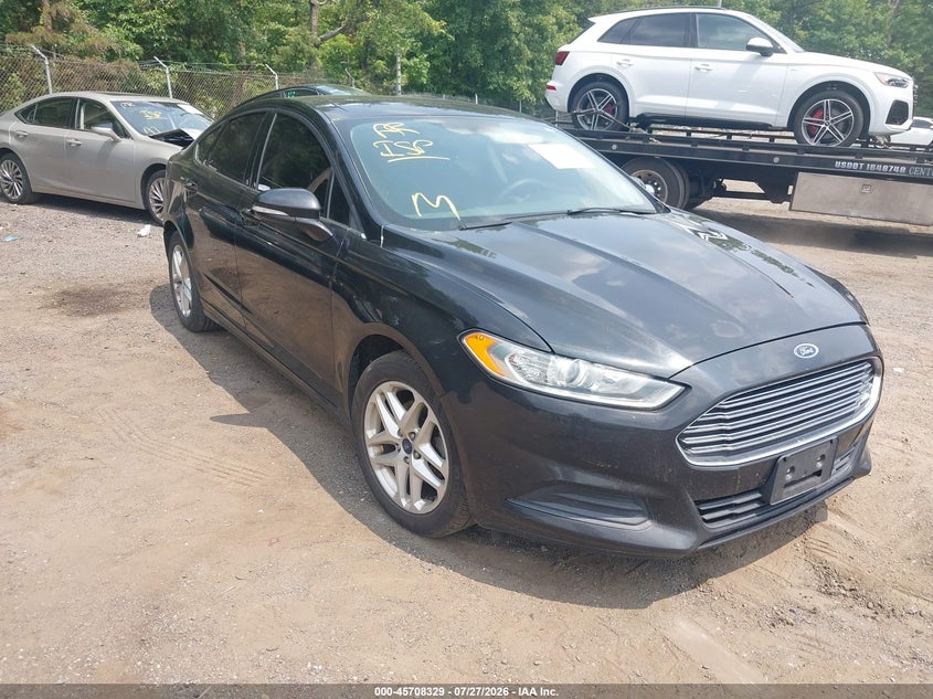Photo of the 2015 FORD FUSION SE