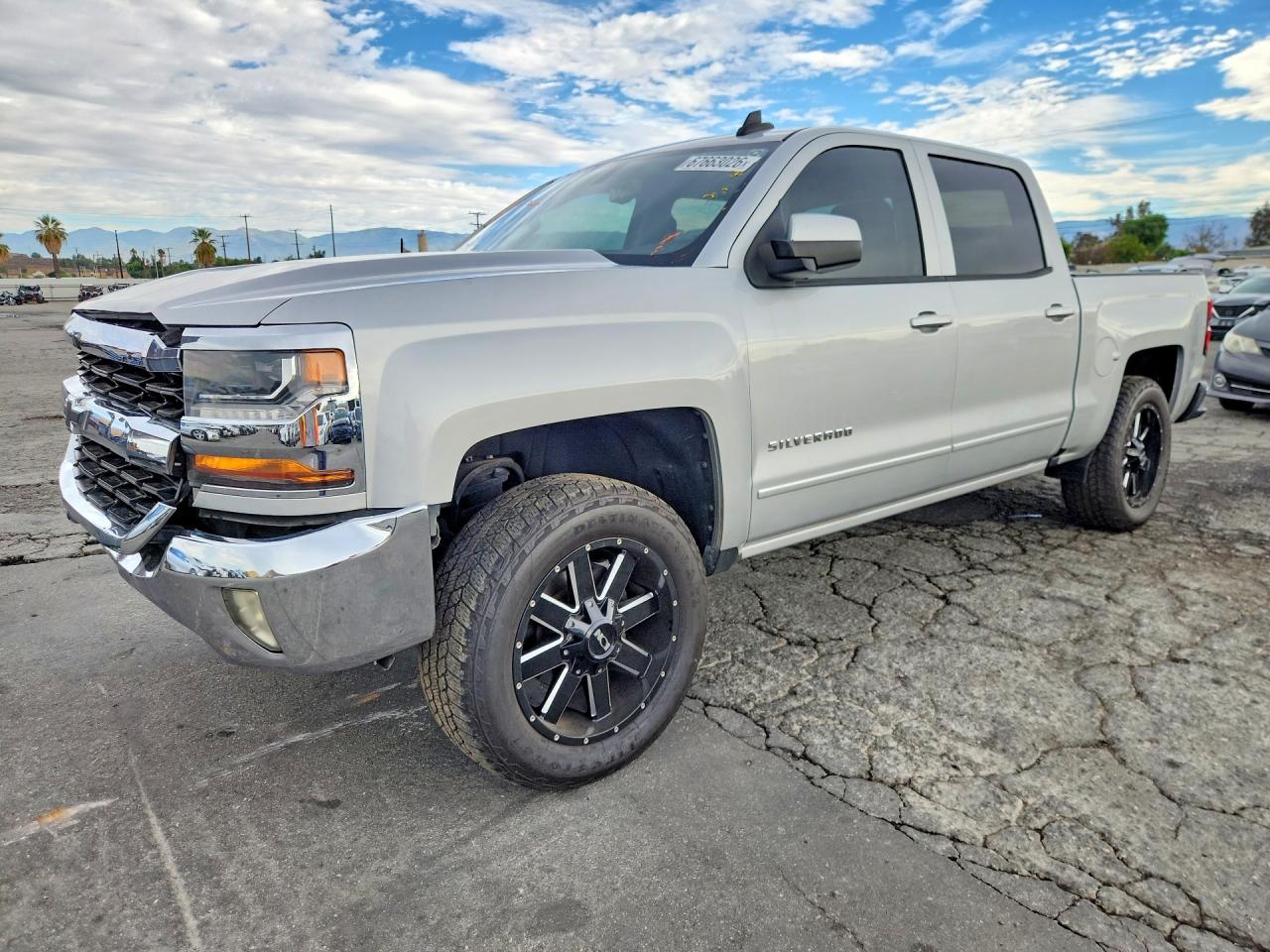 Photo of the 2017 CHEVROLET SILVERADO C1500 LT