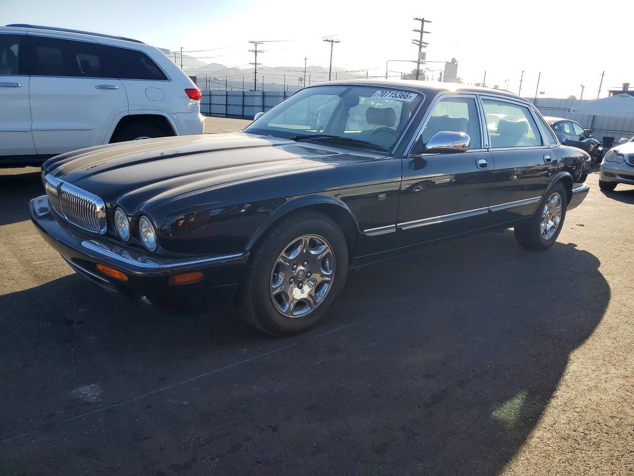 Photo of the 2001 JAGUAR XJR