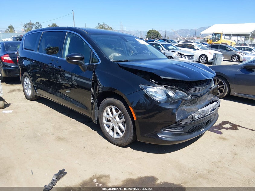 Photo of the 2022 CHRYSLER VOYAGER LX