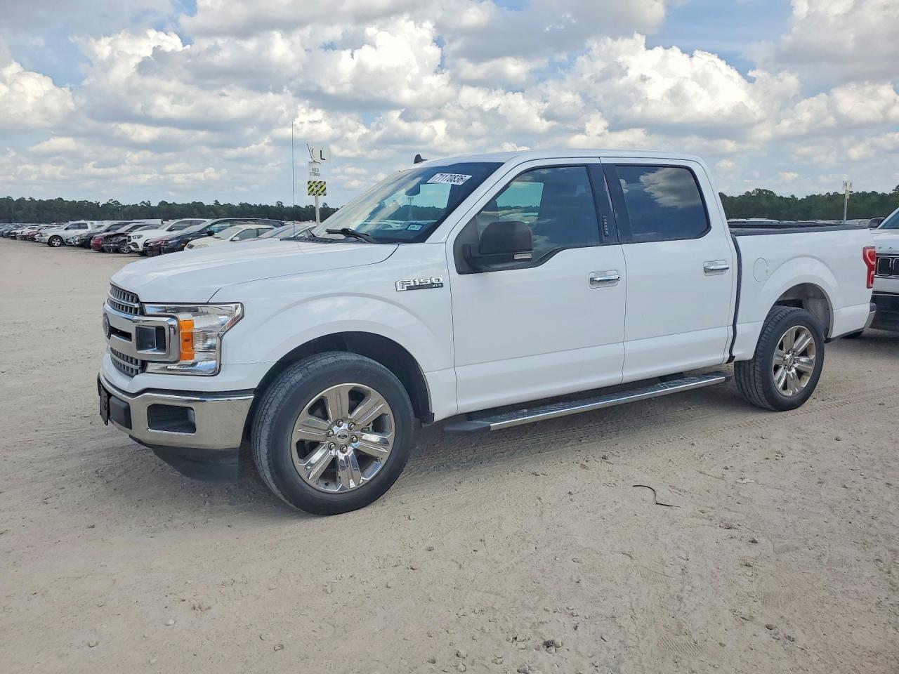 Photo of the 2019 FORD F150 SUPERCREW