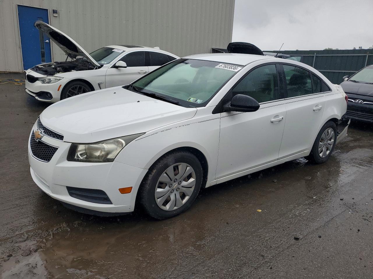 Photo of the 2012 CHEVROLET CRUZE LS