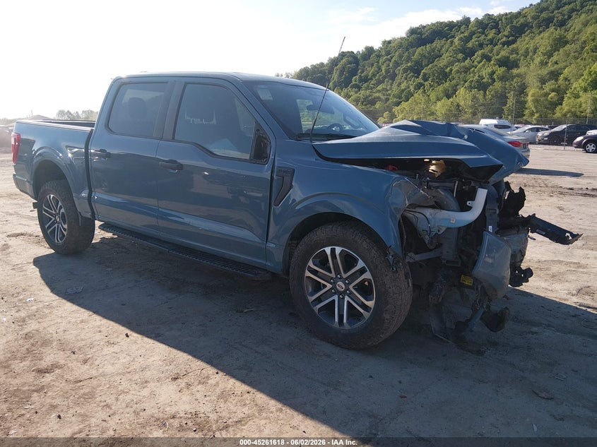 Photo of the 2023 FORD F-150 XL