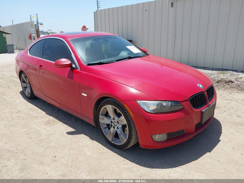 Photo of the 2007 BMW 335I