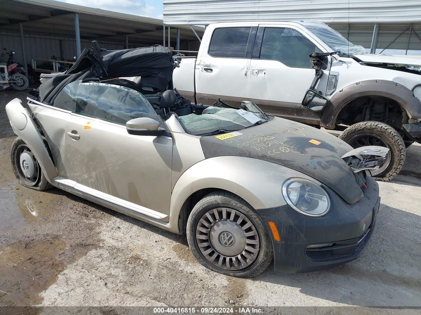 Photo of the 2013 VOLKSWAGEN BEETLE 2.5L