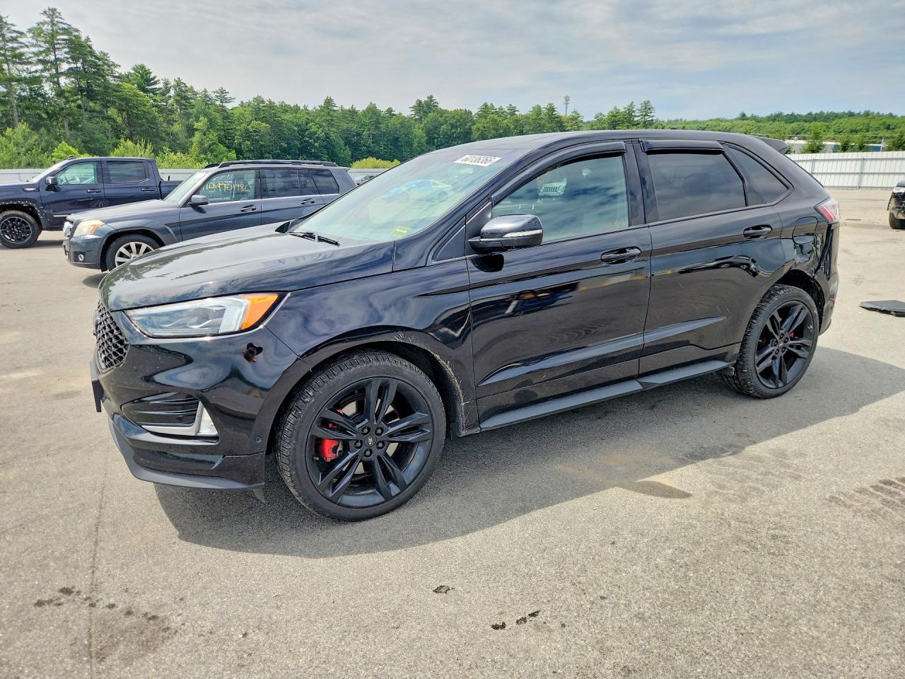 Photo of the 2020 FORD EDGE ST
