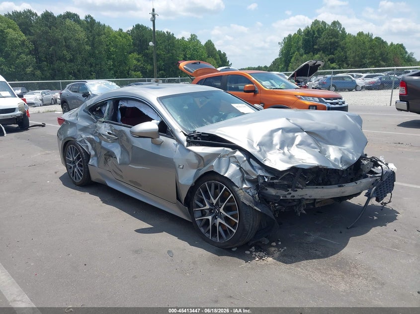 Photo of the 2017 LEXUS RC 200T