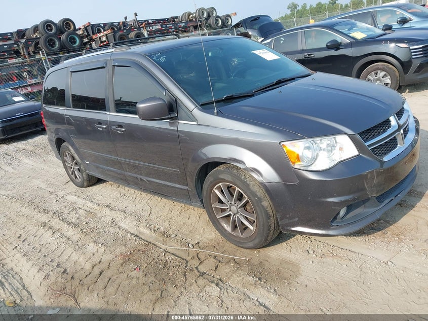 Photo of the 2017 DODGE GRAND CARAVAN SXT
