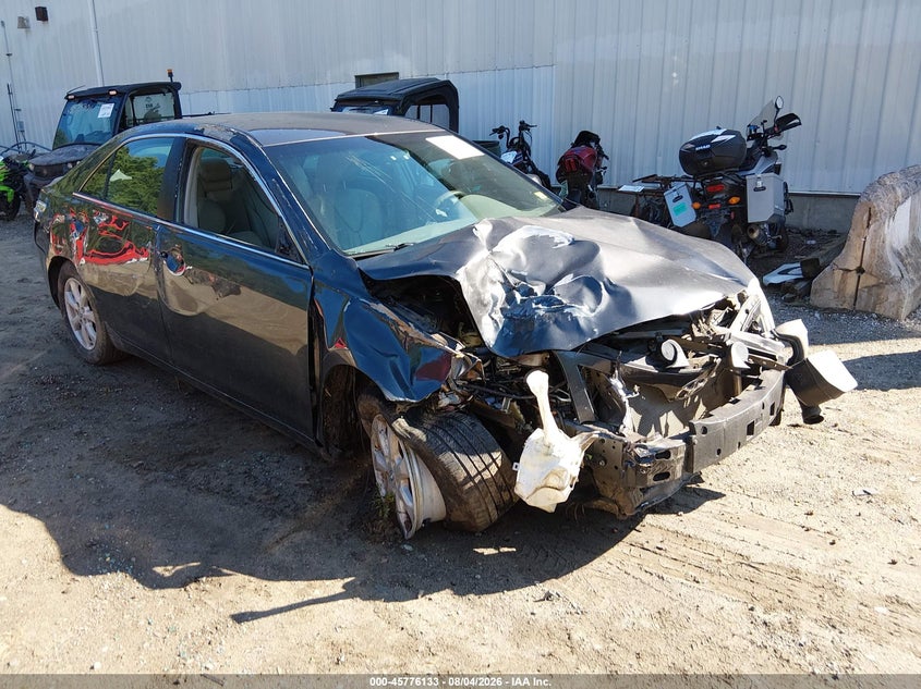 Photo of the 2011 TOYOTA CAMRY LE
