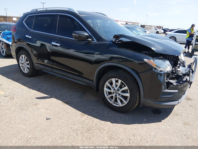 Photo of the 2018 NISSAN ROGUE SV
