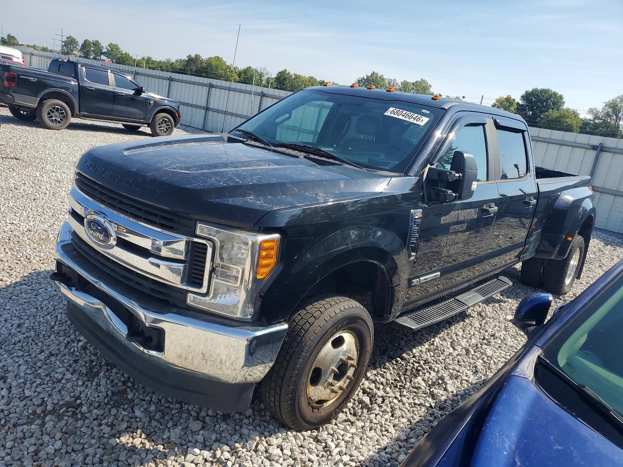 Photo of the 2017 FORD F350 SUPER DUTY