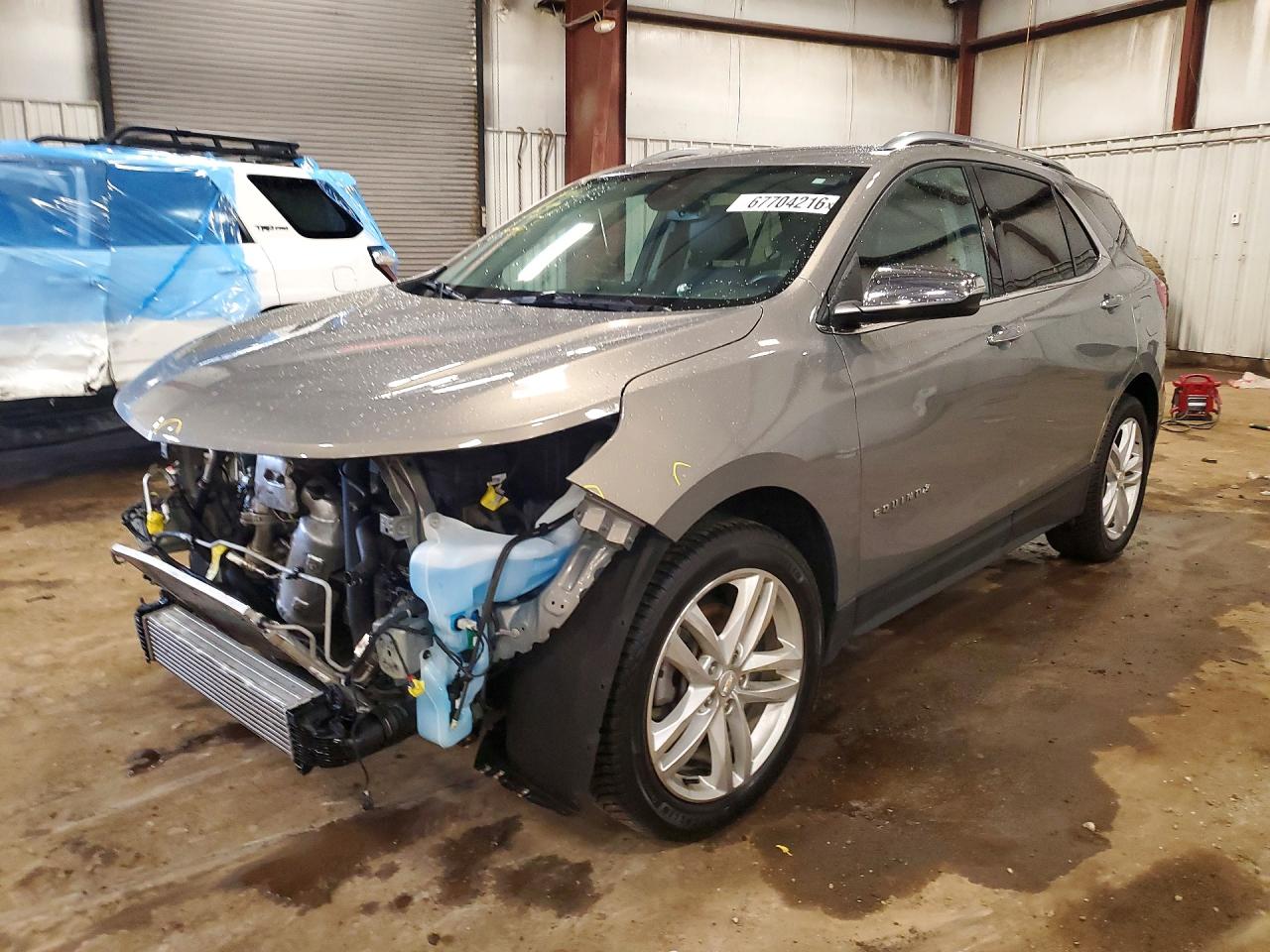 Photo of the 2018 CHEVROLET EQUINOX PREMIER