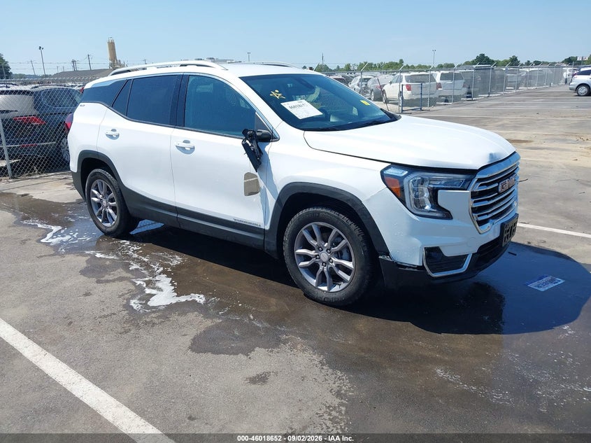 Photo of the 2023 GMC TERRAIN AWD SLT