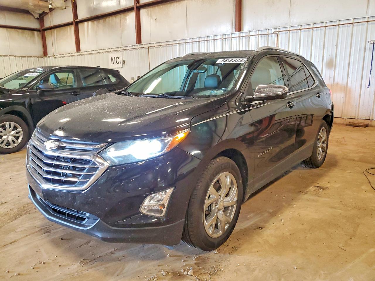 Photo of the 2018 CHEVROLET EQUINOX PREMIER