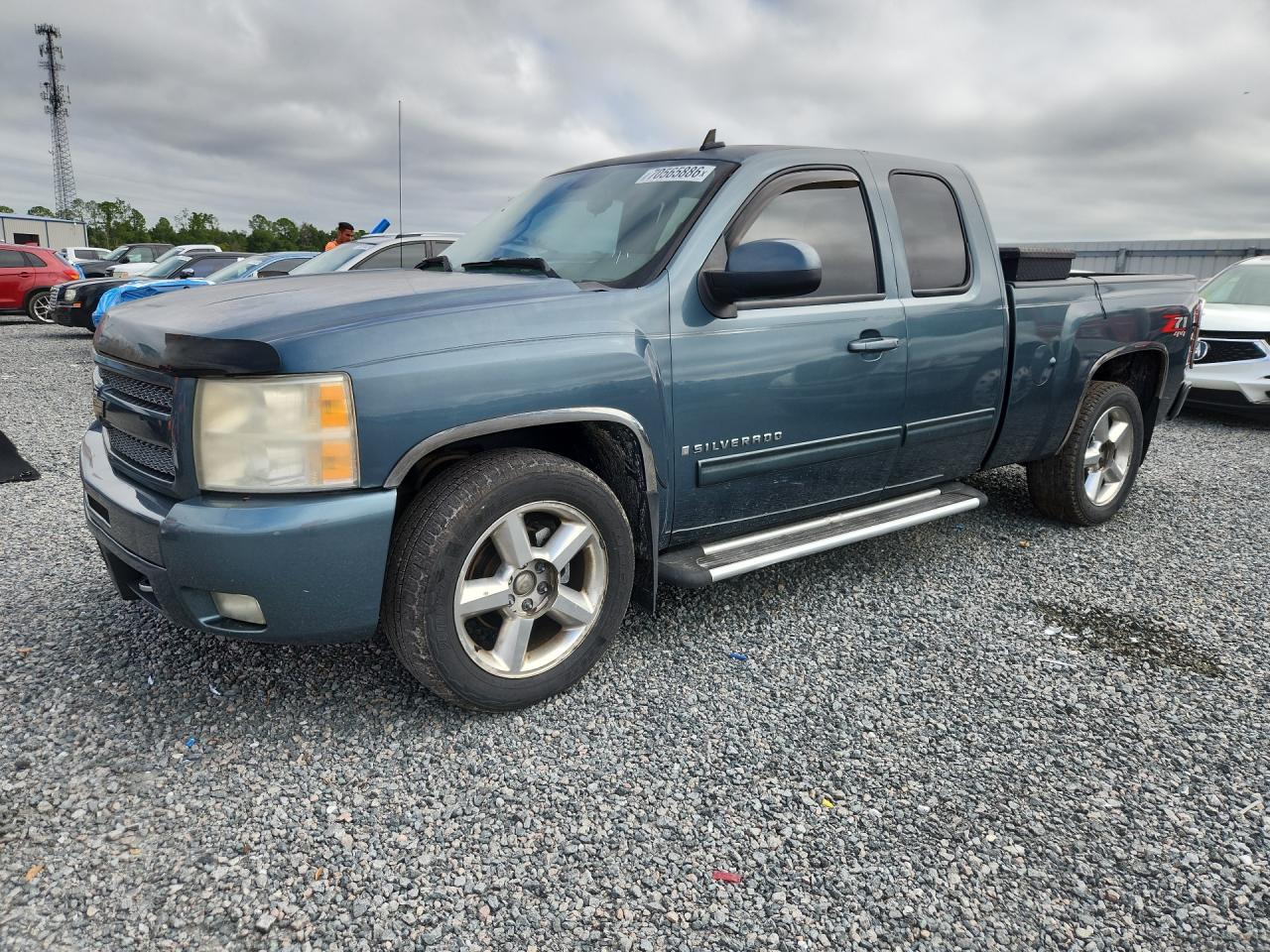 Photo of the 2009 CHEVROLET SILVERADO K1500 LT