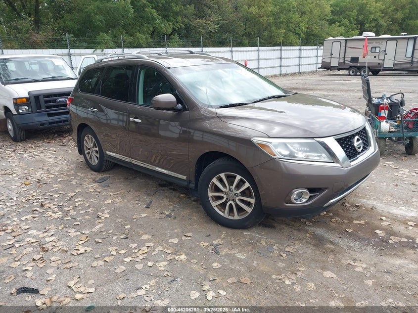 Photo of the 2015 NISSAN PATHFINDER SL