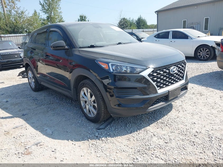 Photo of the 2019 HYUNDAI TUCSON SE