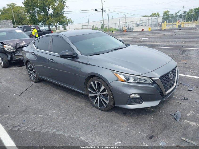Photo of the 2019 NISSAN ALTIMA 2.5 SR