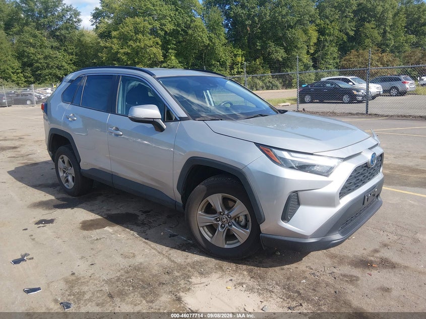 Photo of the 2024 TOYOTA RAV4 HYBRID XLE