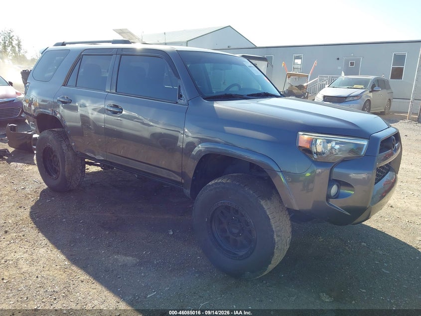 Photo of the 2015 TOYOTA 4RUNNER SR5 PREMIUM