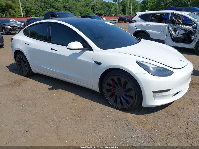 Photo of the 2022 TESLA MODEL 3 PERFORMANCE DUAL MOTOR ALL-WHEEL DRIVE